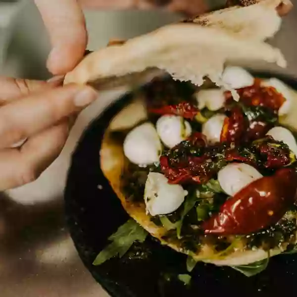 La Petite Ristorante - Restaurant Yvré-l'Évêque - manger a YVRE-L'EVEQUE